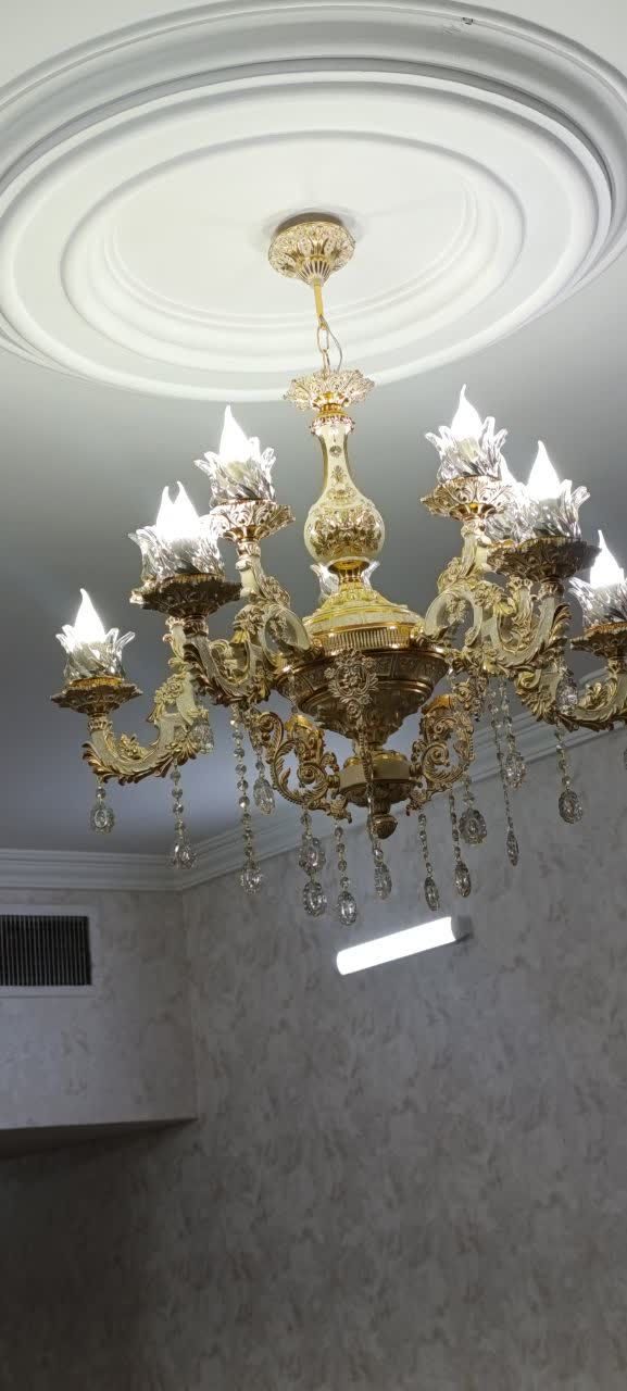 لوستر شاه عباسی روژان 10شعله سفید طلایی